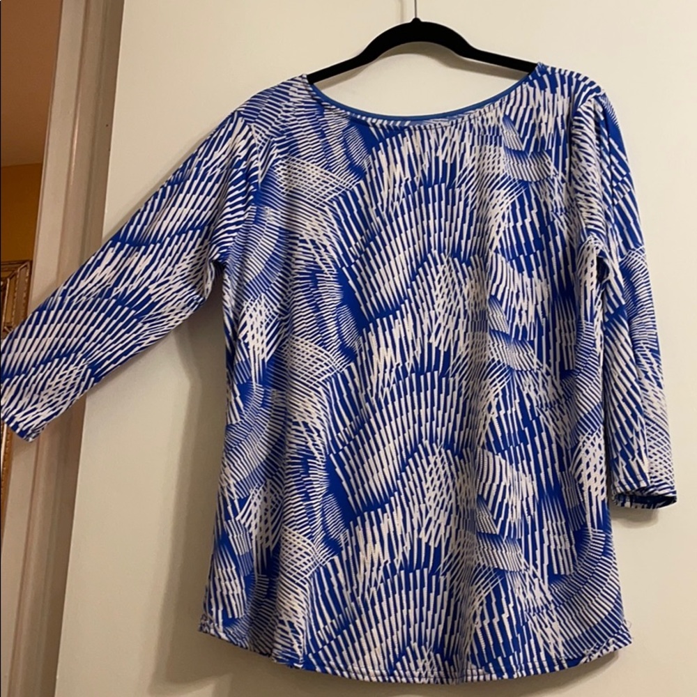 Half open sleeved Blue and white blouse